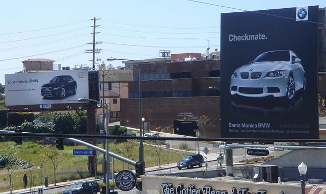 Click image for larger version

Name:	BMW_V_Audi_Sign_War.jpg
Views:	765
Size:	161.2 KB
ID:	5395
